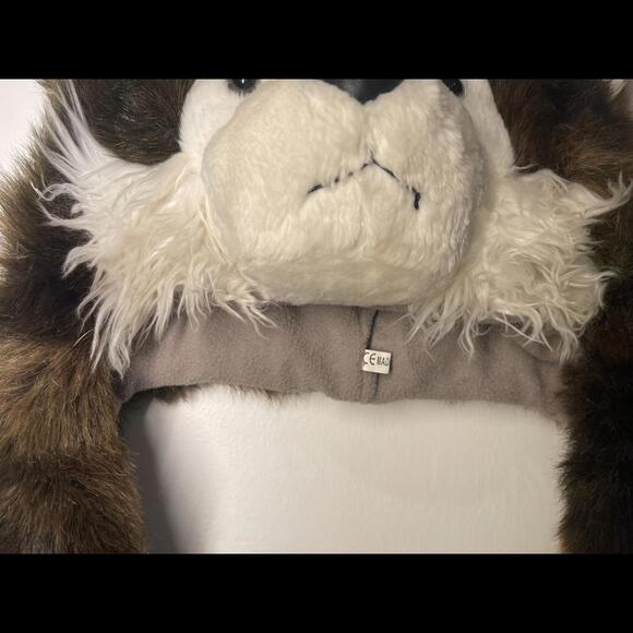 Childrens Wolf Hat from Calgary Zoo! - Picture 4 of 8
